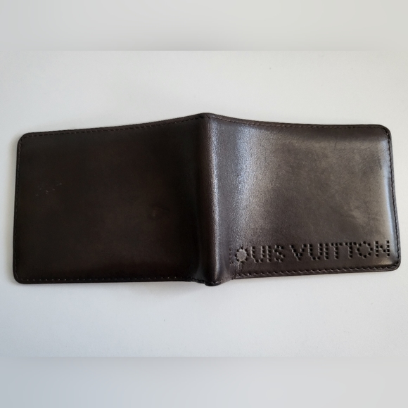 Louis Vuitton Men's Perforated Logo All-leather Wallet - Picture 2 of 11